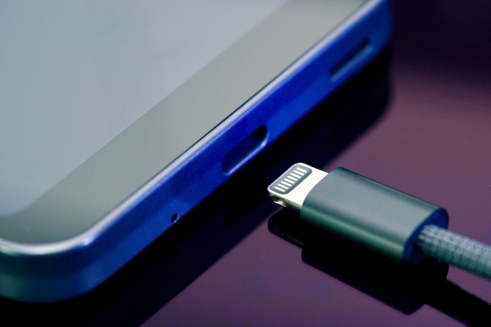 Price to Fix iPhone Charging Port